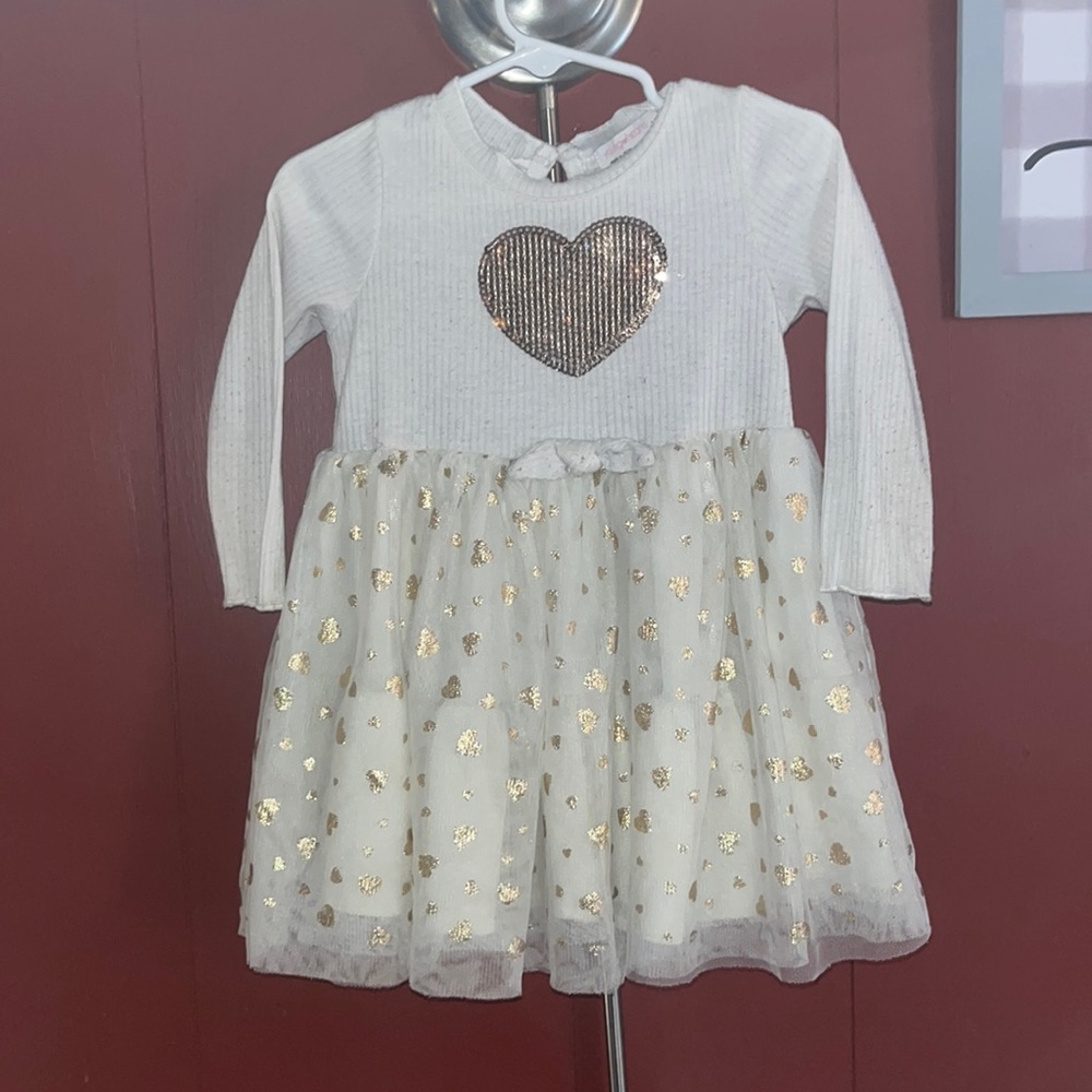 Little girls dress. Super cute!